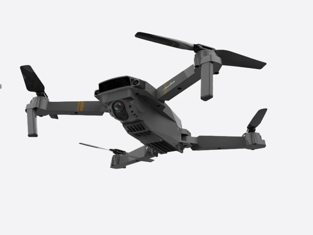 Come scegliere il miglior drone militare. Nell'immagine il piccolo/grande drone militare X tactical drone