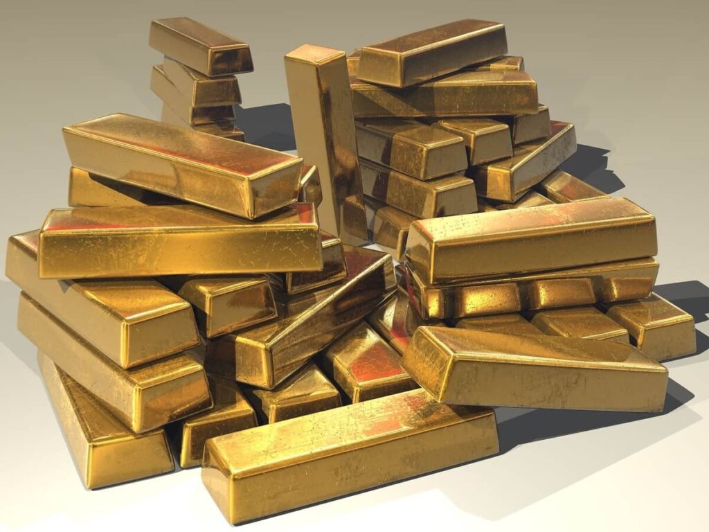 Dove comprare ORO. Nell'immagine una "catasta" di lingotti d'oro