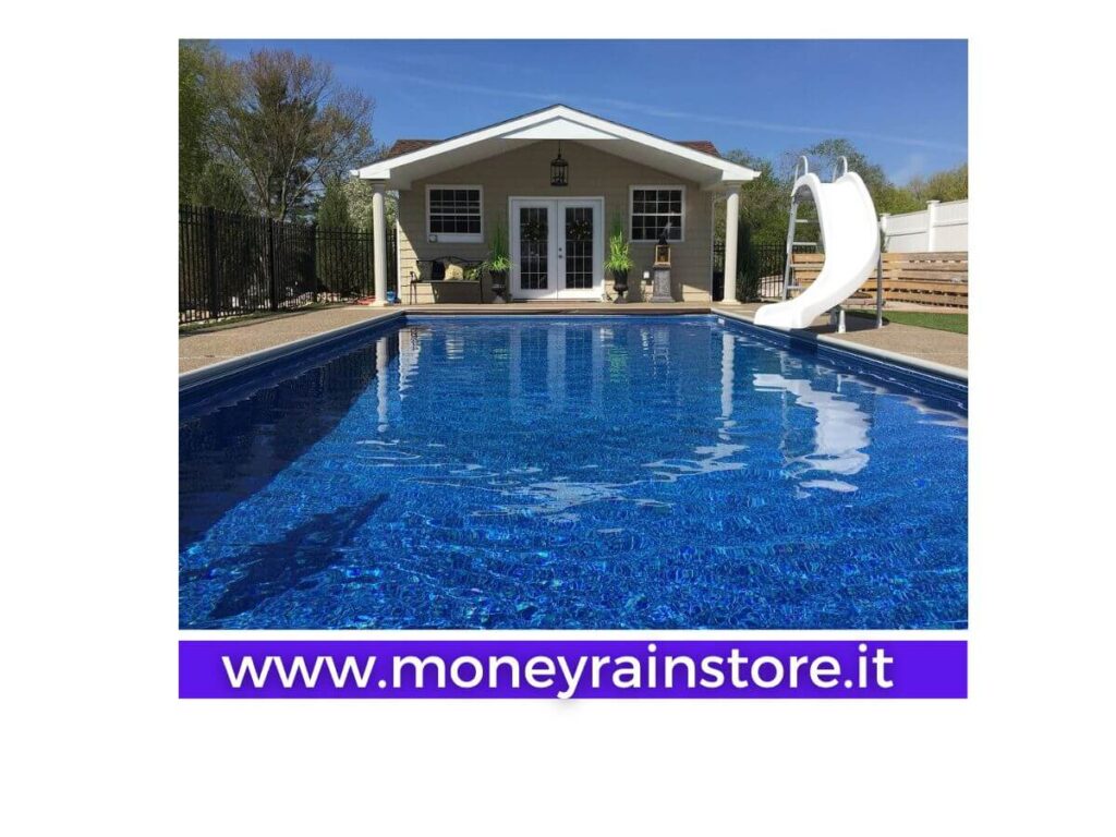 Come riscaldare una piscina; nell'immagine una splendida villa con annessa piscina e scivolo