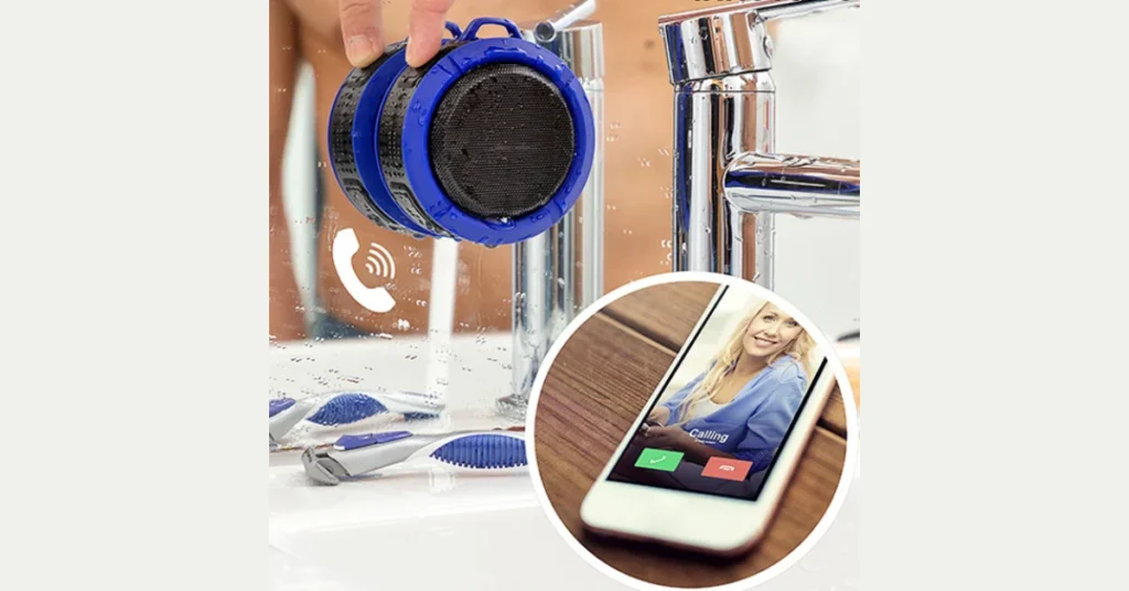 Cassa Bluetooth Doccia 2026: La Rivoluzione Audio Impermeabile per il Tuo Bagno Cassa bluetooth doccia 2026 blu montata su specchio mentre riceve una chiamata da uno smartphone.